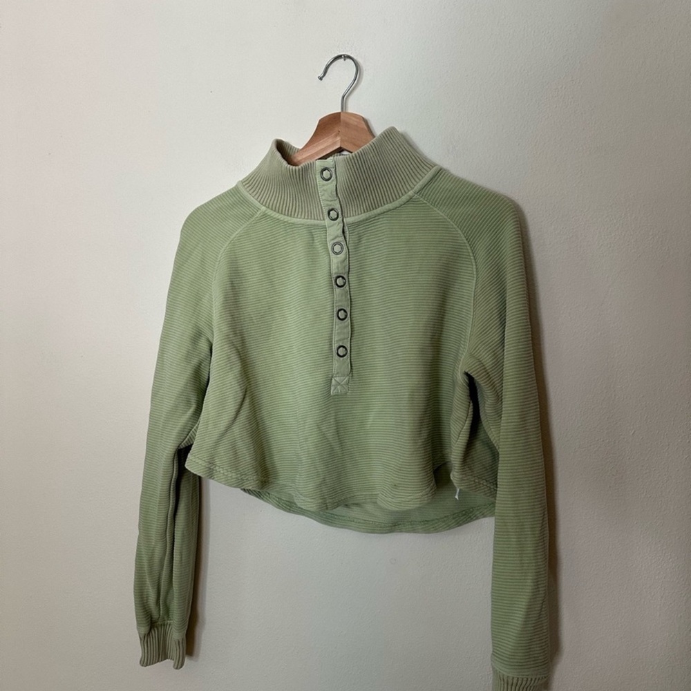 Free People Cropped Ribbed Henley Pullover - Sage